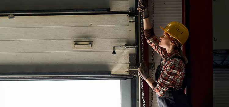 Addressing Common Garage Door Stoppage Issues in Jackson, MI